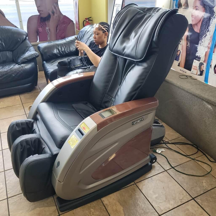 Infinity IT 6900: A Dollar-Accepting Vending Massage Chair