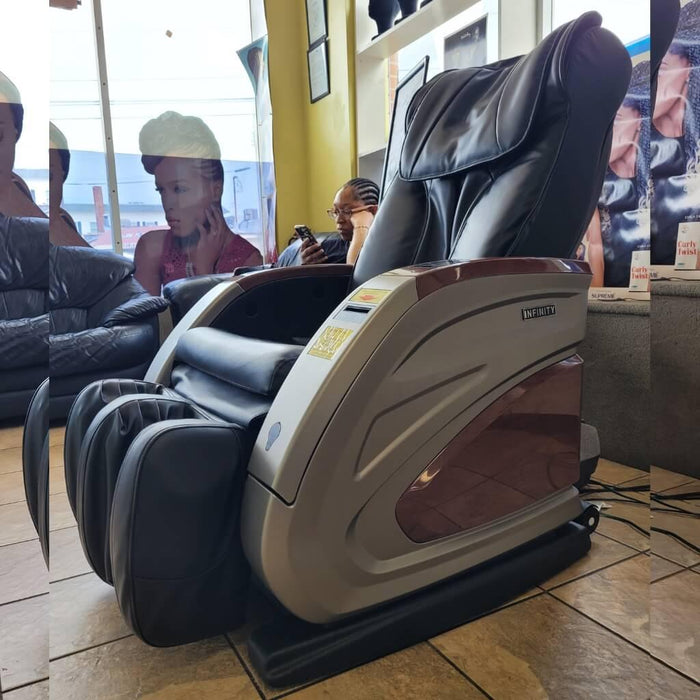 Infinity IT 6900: A Dollar-Accepting Vending Massage Chair