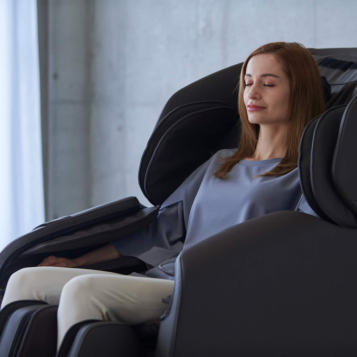 Synca Hisho SL Track Heated Deluxe Zero Gravity Massage Chair